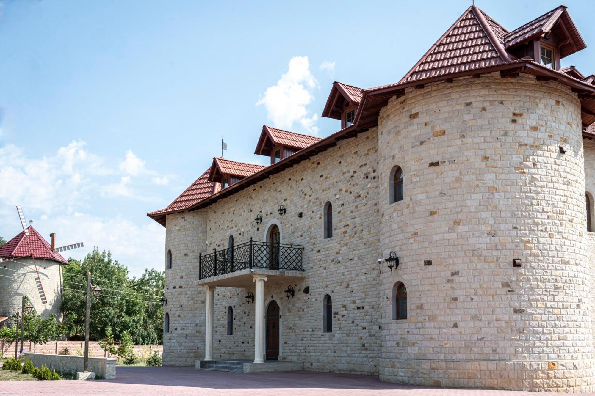 Castel Unghern Ivancea Exterior foto